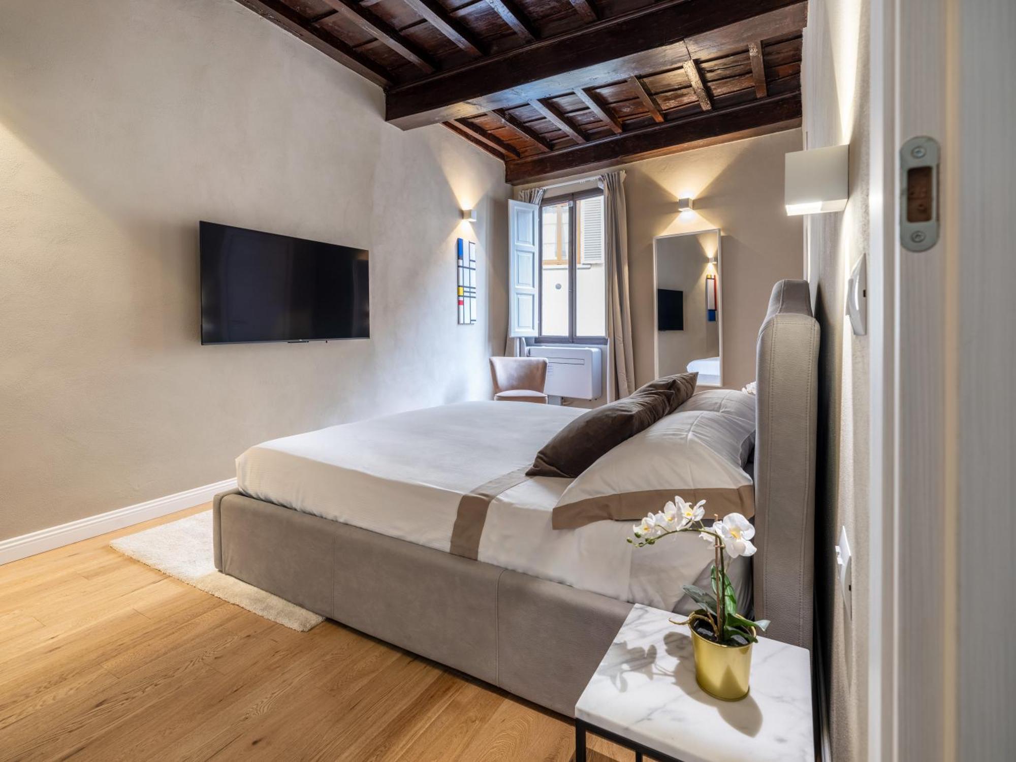 Santa Croce Luxury Suite - Dolcevita Holiday Firenze Bagian luar foto
