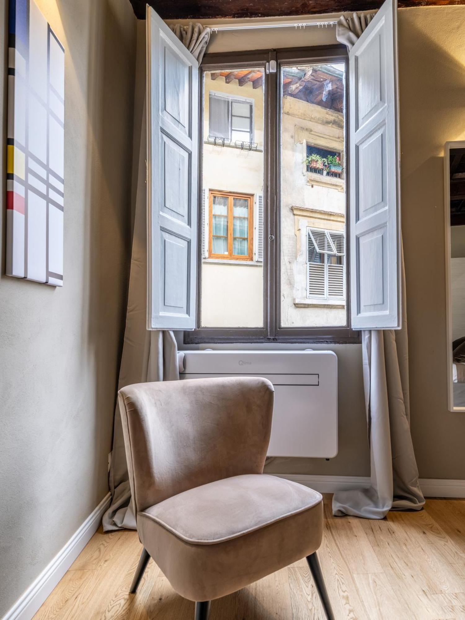 Santa Croce Luxury Suite - Dolcevita Holiday Firenze Bagian luar foto