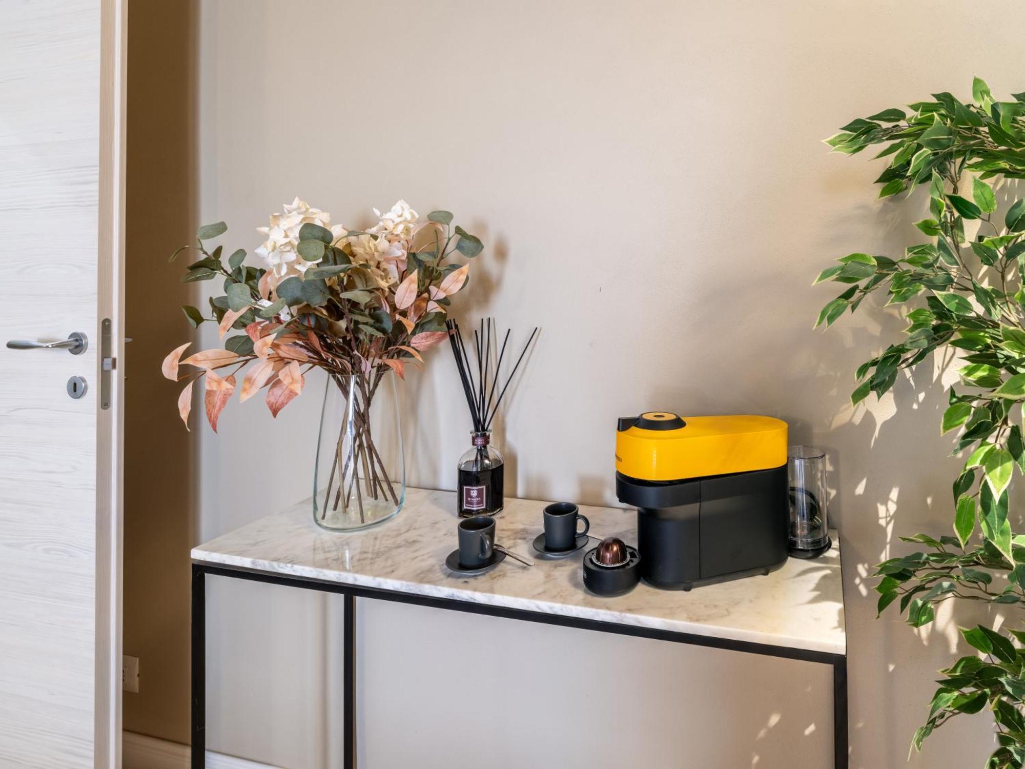 Santa Croce Luxury Suite - Dolcevita Holiday Firenze Bagian luar foto