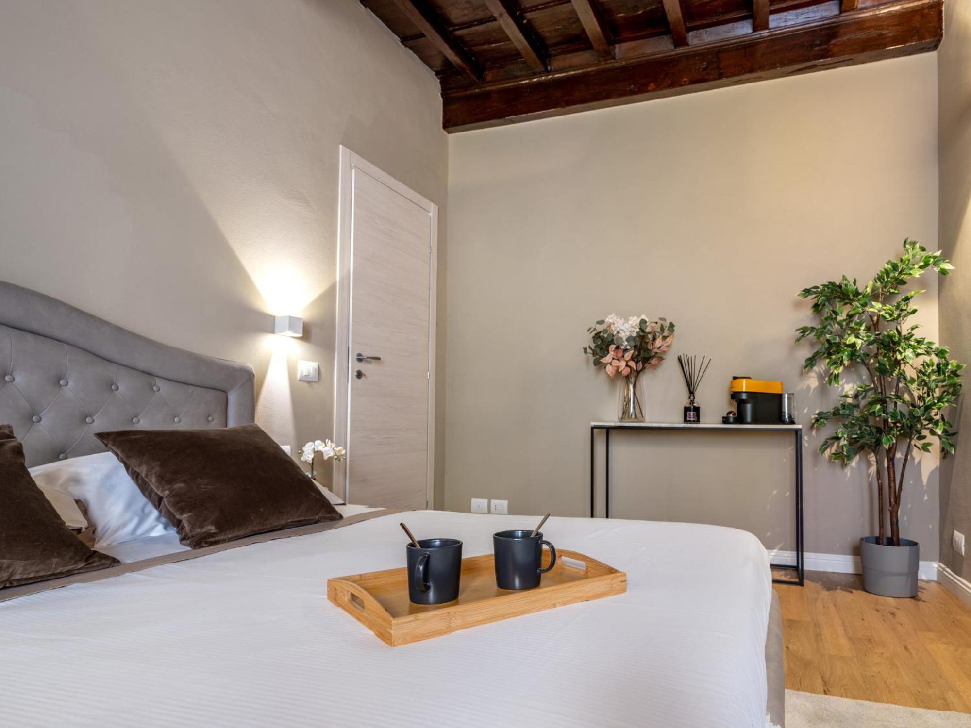 Santa Croce Luxury Suite - Dolcevita Holiday Firenze Bagian luar foto
