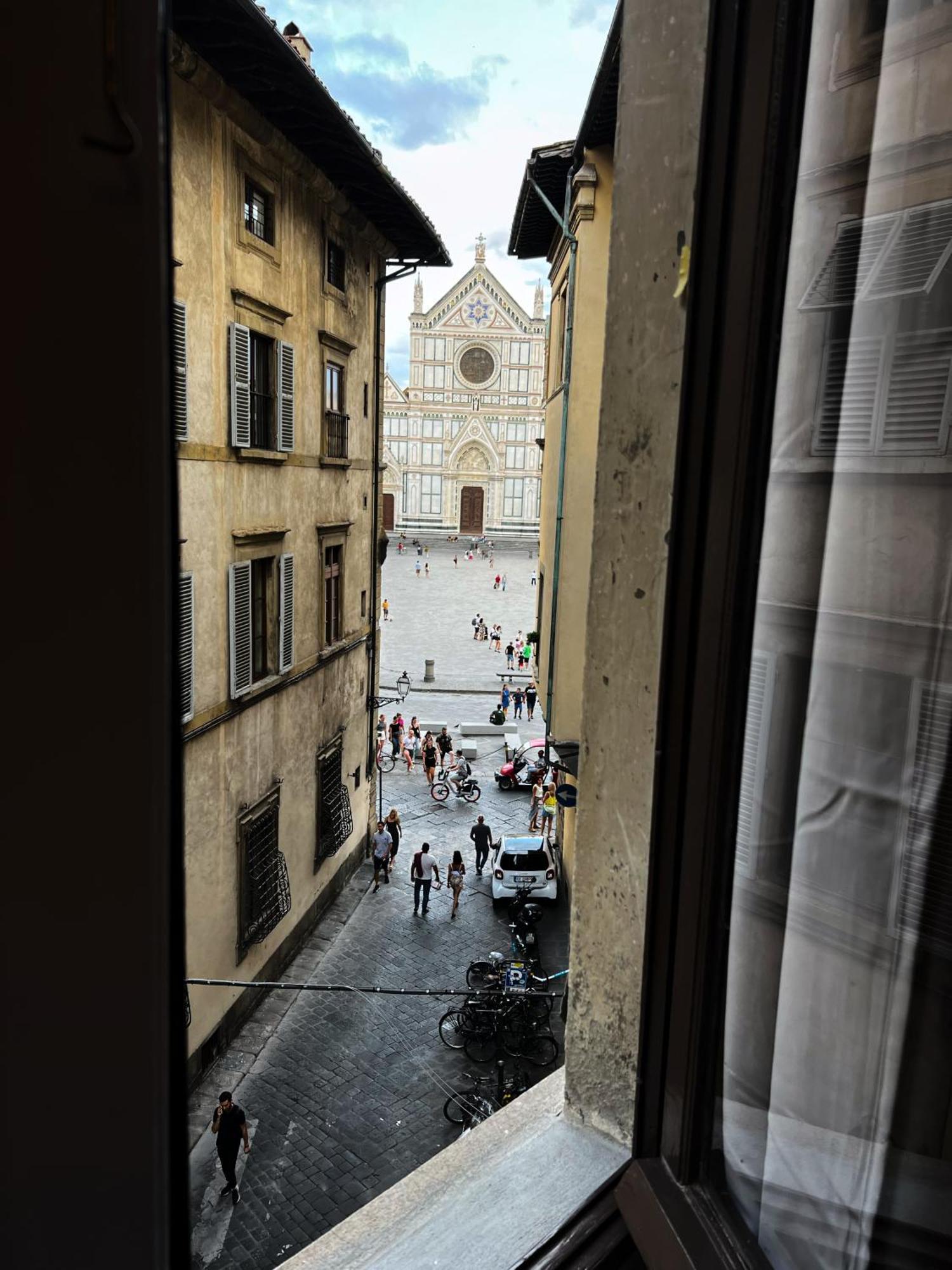 Santa Croce Luxury Suite - Dolcevita Holiday Firenze Bagian luar foto